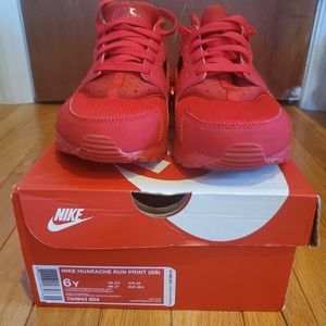 GS Nike Huarache Run